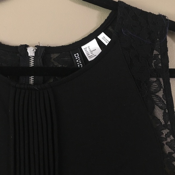 🌼 Divided by H&M lace back dress - Picture 2 of 4